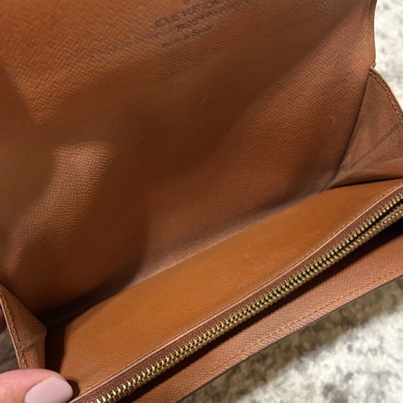 Louis Vuitton Sarah Portefeiulle Long Wallet | AUTHENTIC | Monogram - Picture 6 of 15